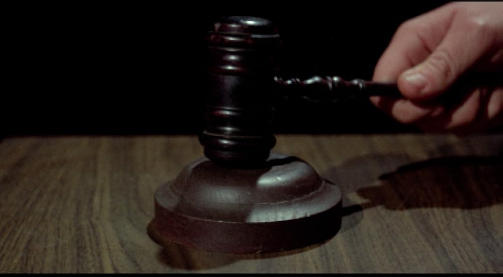 女刑務所・白昼の暴動の画像