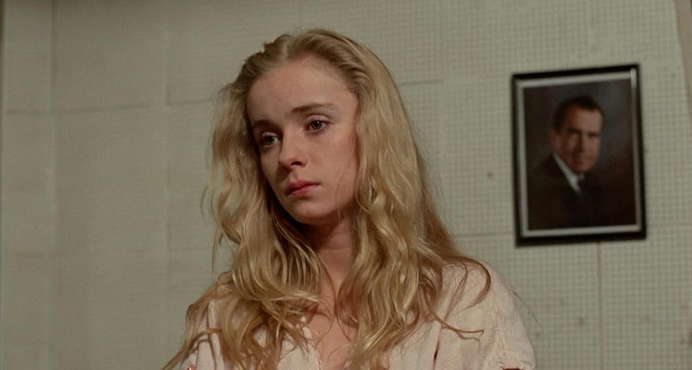 女刑務所・白昼の暴動の画像