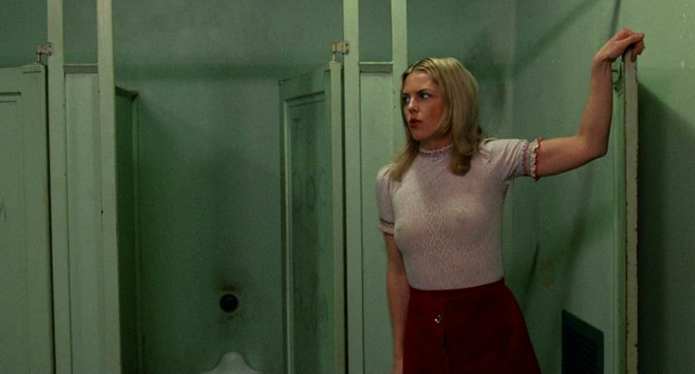 女刑務所・白昼の暴動の画像