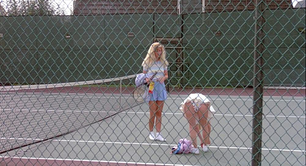 ウーマン・イン・レッドの画像