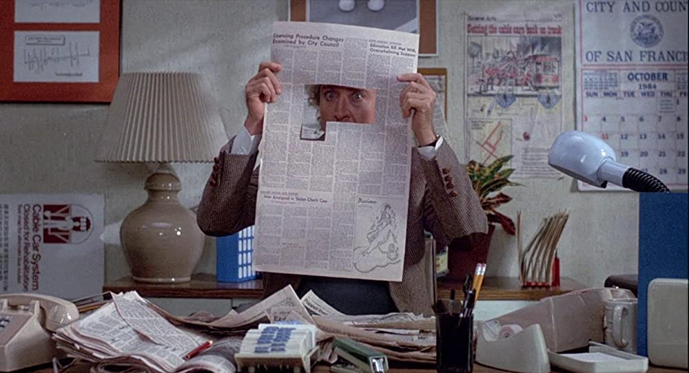 ウーマン・イン・レッドの画像