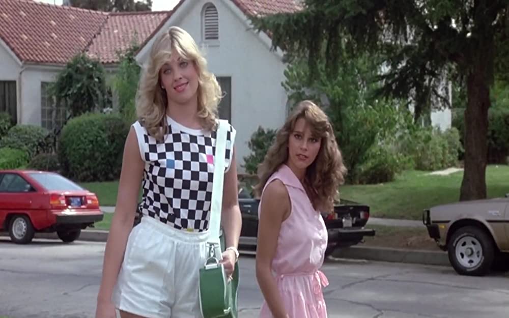 ウーマン・イン・レッドの画像