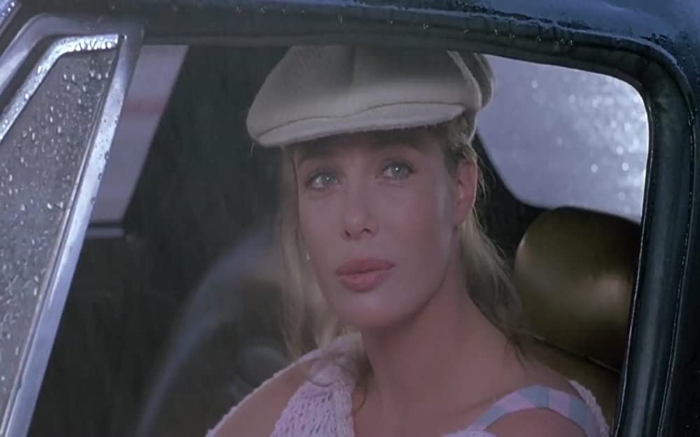 ウーマン・イン・レッドの画像