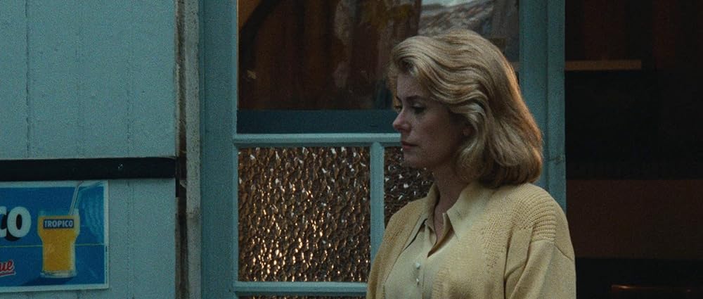 夜を殺した女の画像