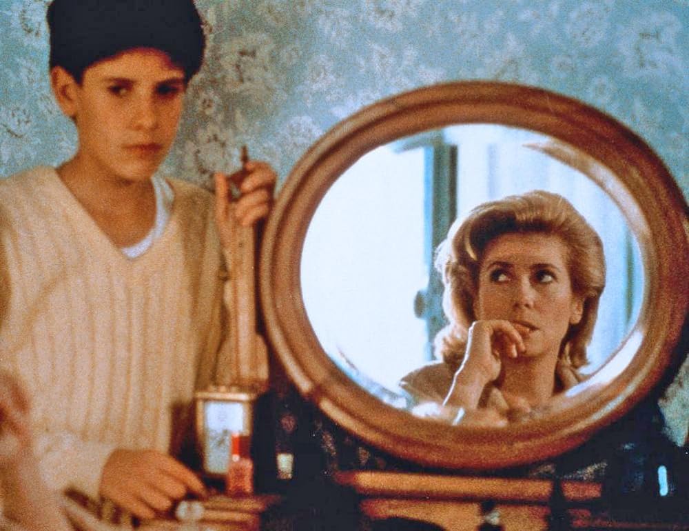 夜を殺した女の画像