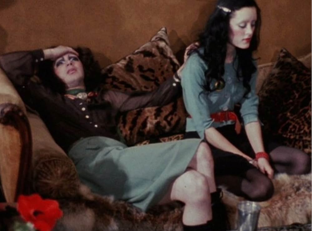 ウーマン・イン・リヴォルトの画像