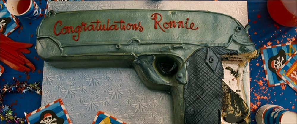 オブザーブ・アンド・レポートの画像