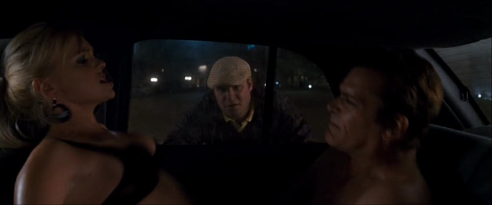 オブザーブ・アンド・レポートの画像