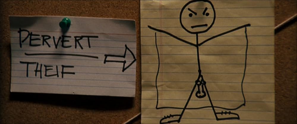 オブザーブ・アンド・レポートの画像