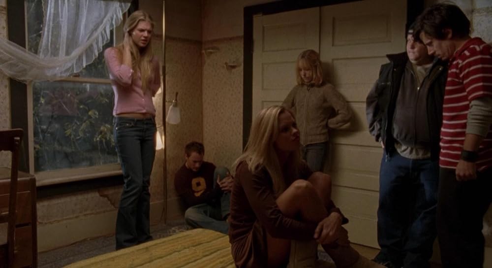 ビハインド・ザ・マスクの画像