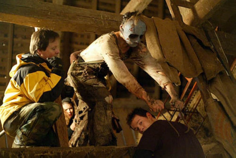 ビハインド・ザ・マスクの画像