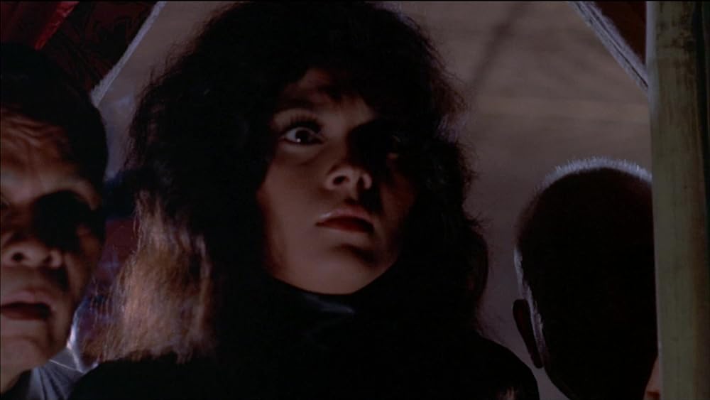 残虐全裸女収容所の画像