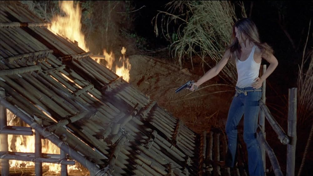 残虐全裸女収容所の画像