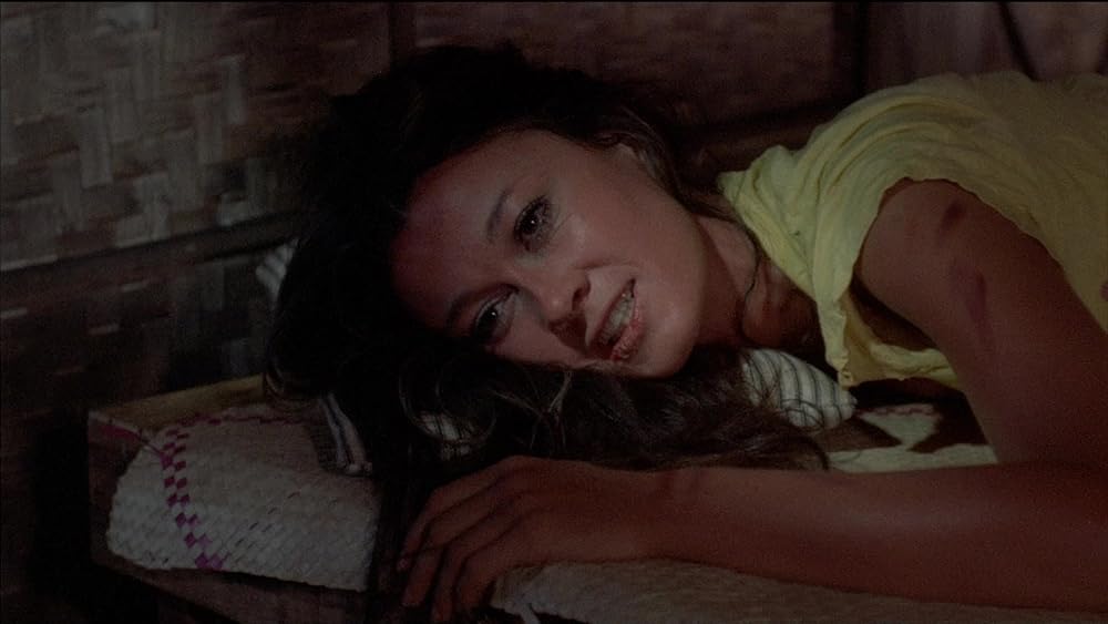 残虐全裸女収容所の画像