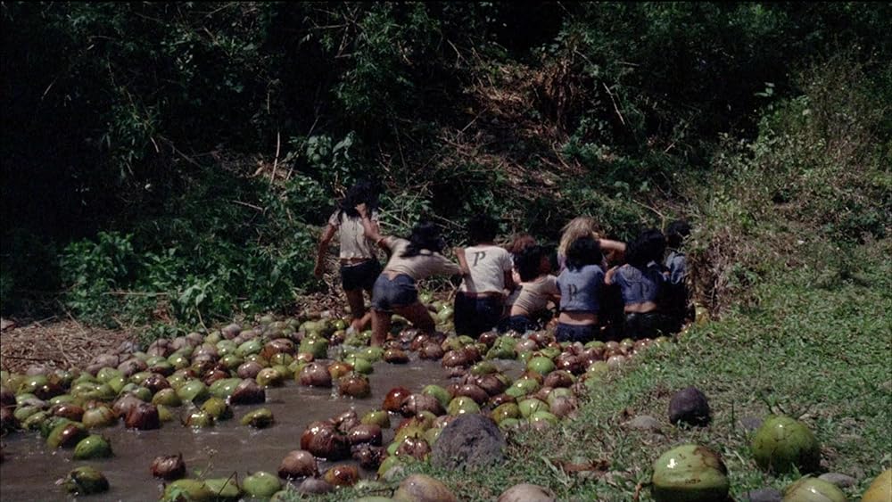 残虐全裸女収容所の画像