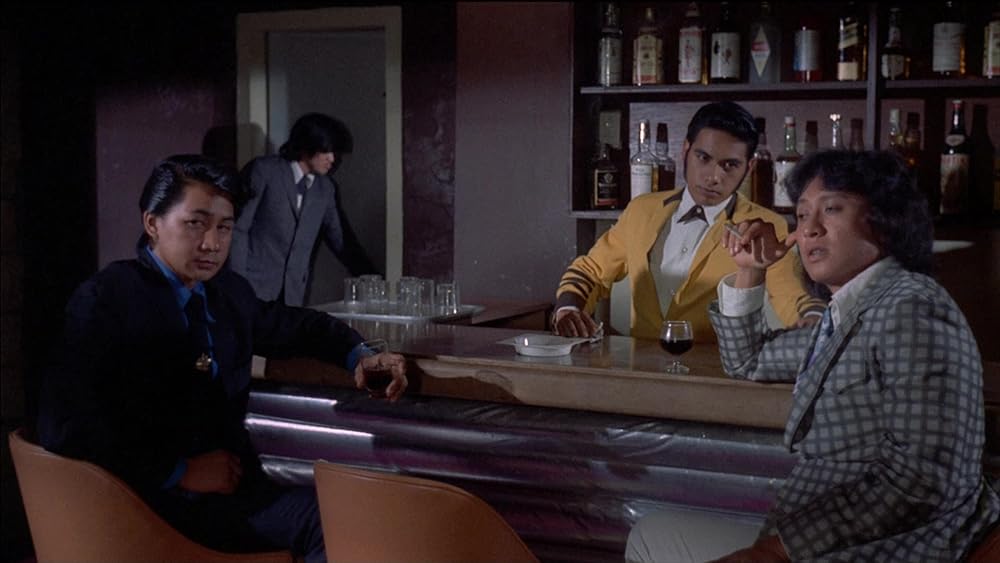 残虐全裸女収容所の画像