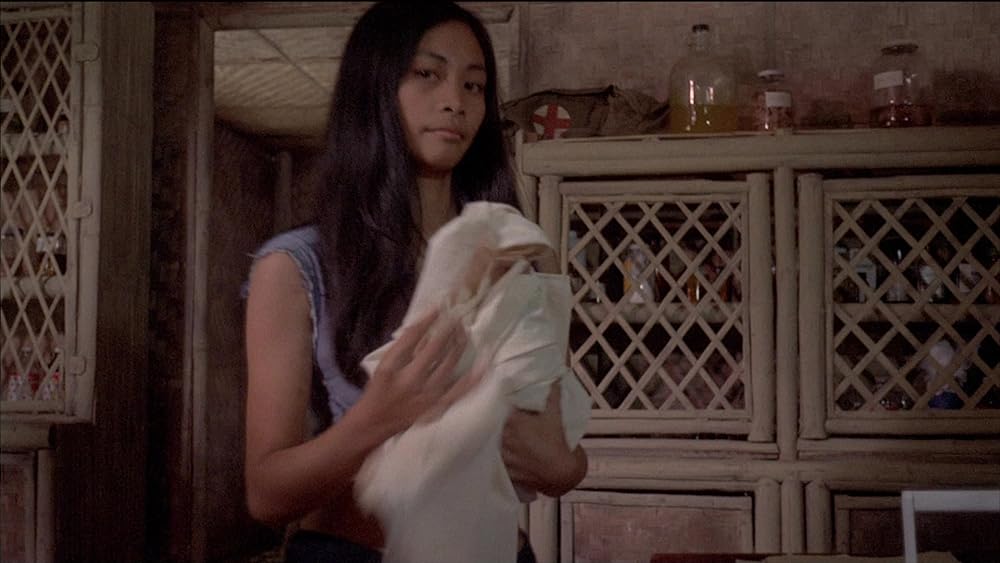 残虐全裸女収容所の画像