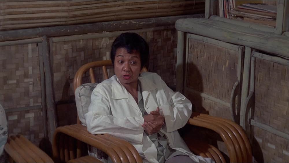 残虐全裸女収容所の画像