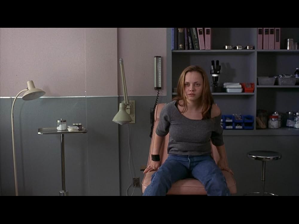 私は「うつ依存症」の女の画像