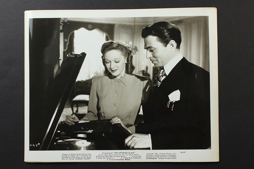 霧の夜の戦慄の画像