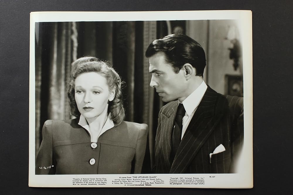 霧の夜の戦慄の画像