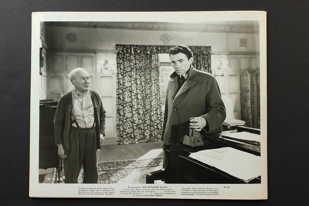 霧の夜の戦慄の画像