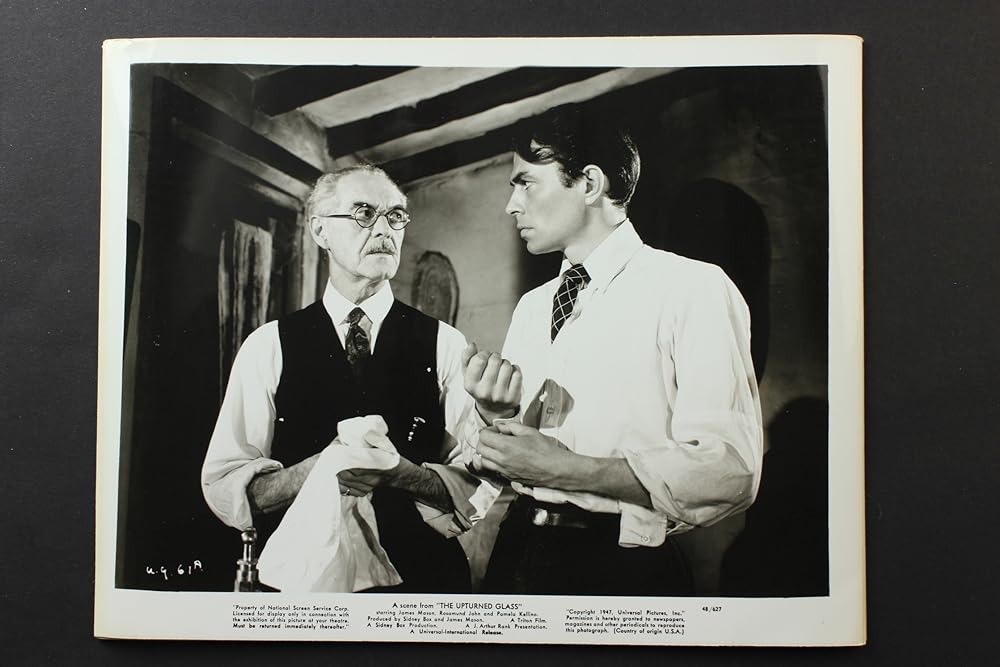 霧の夜の戦慄の画像