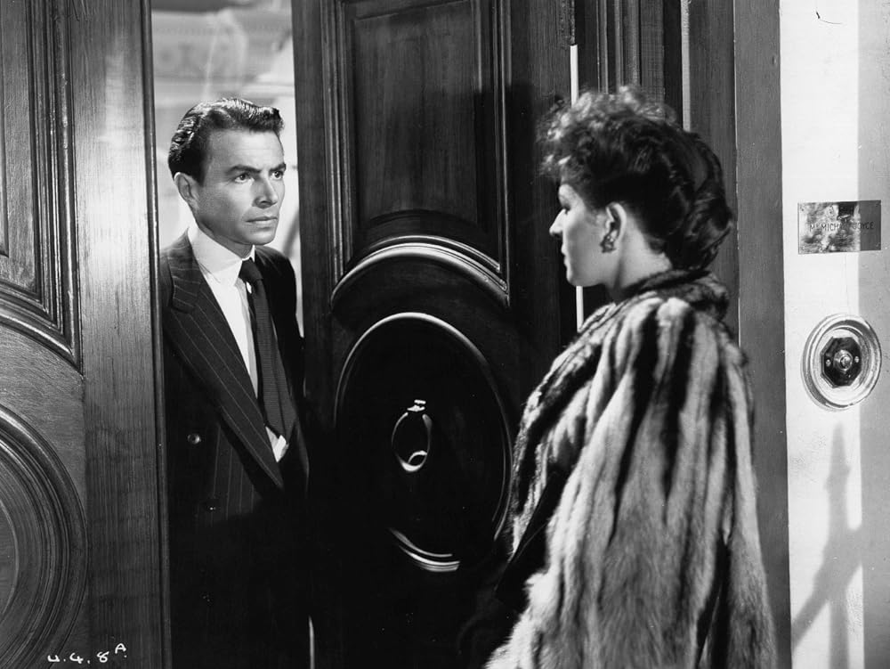 霧の夜の戦慄の画像