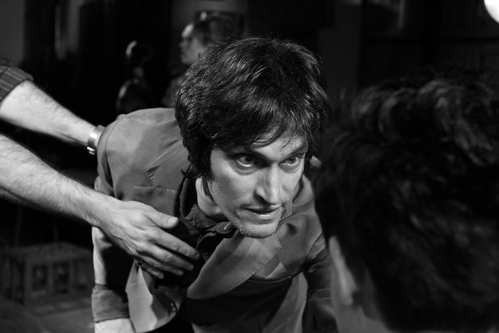 テトロ 過去を殺した男の画像