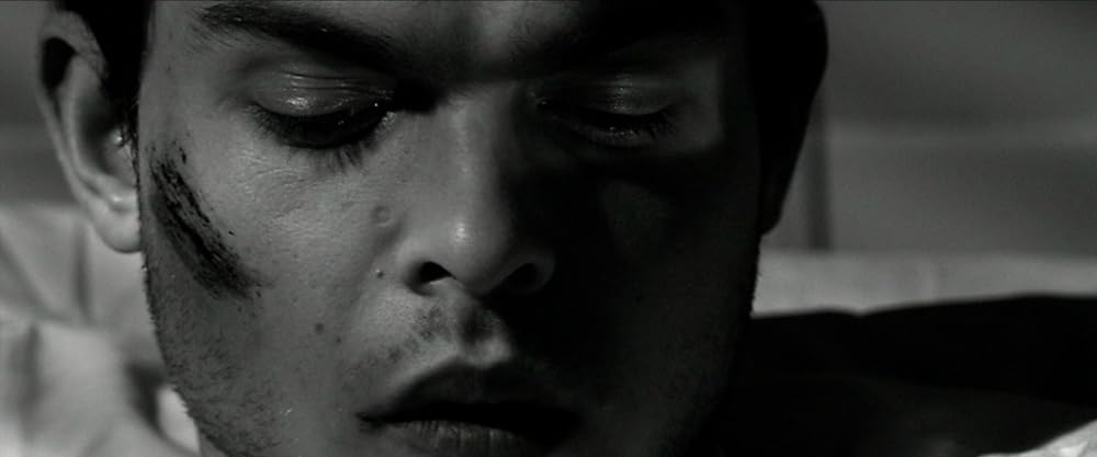 テトロ 過去を殺した男の画像