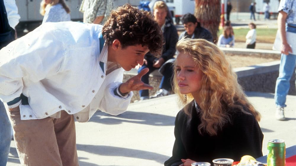 キャント・バイ・ミー・ラブの画像