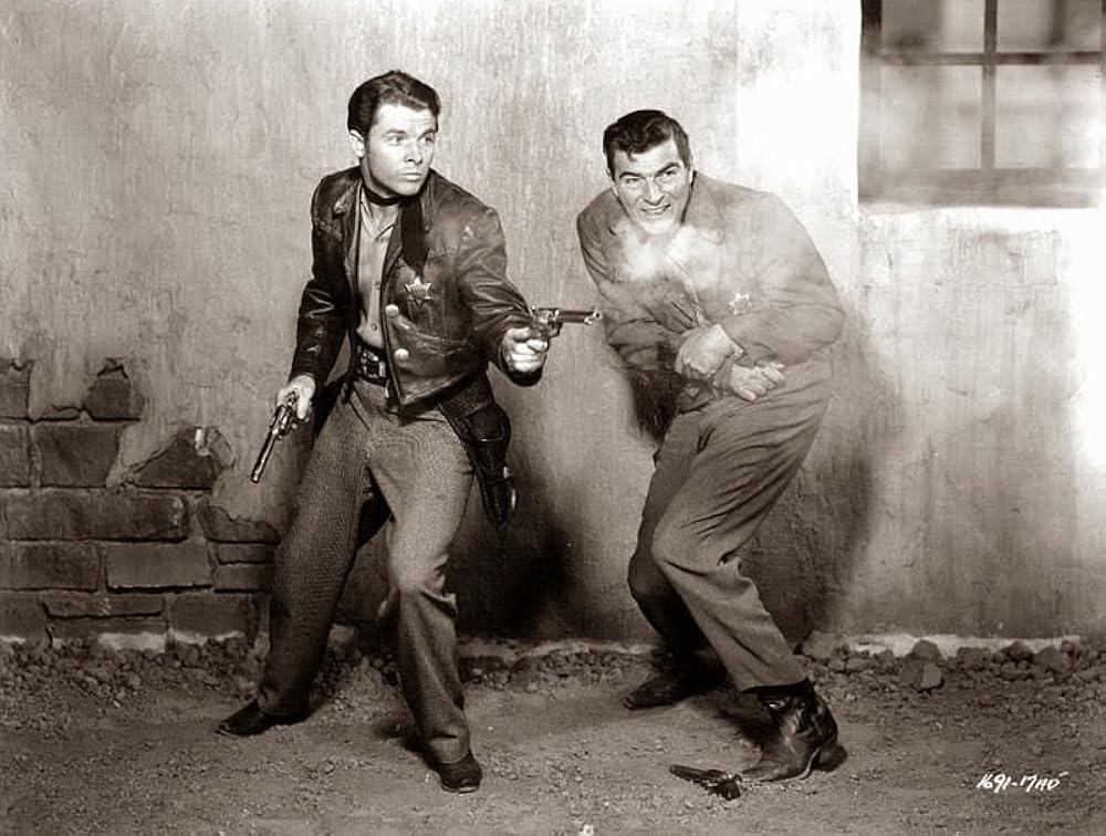 抜き射ち二挺拳銃の画像