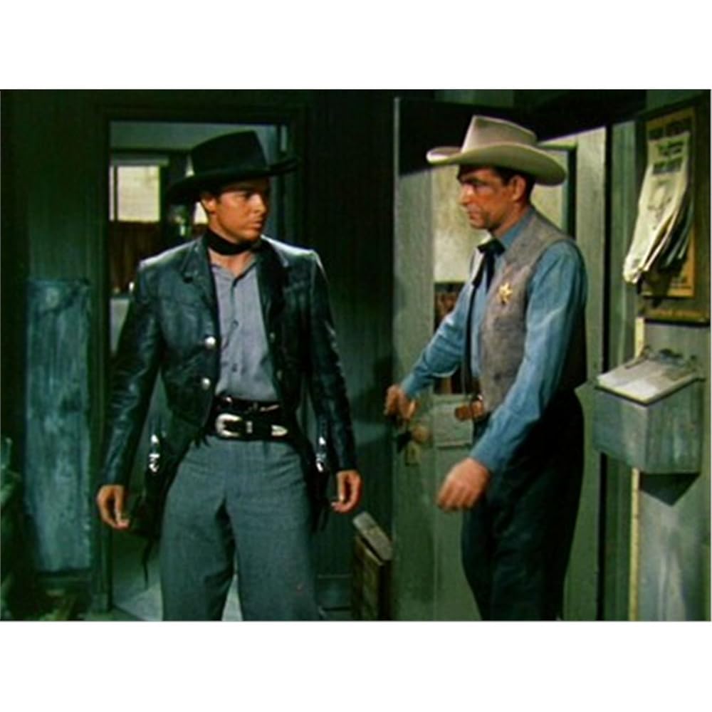 抜き射ち二挺拳銃の画像