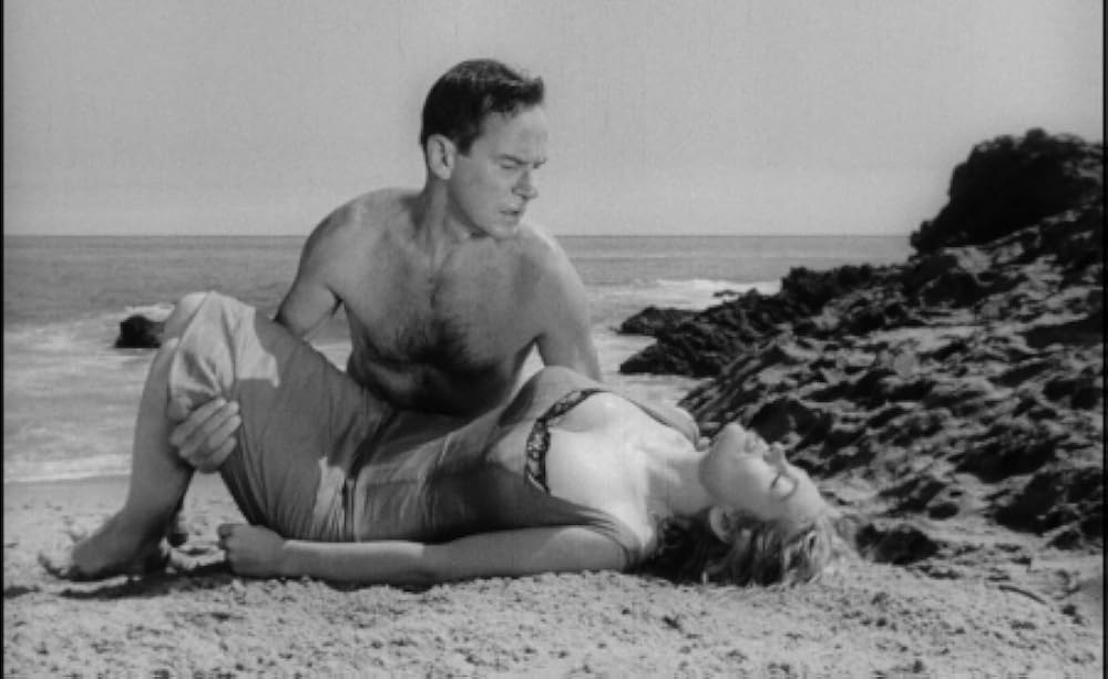 空飛ぶ生首の画像