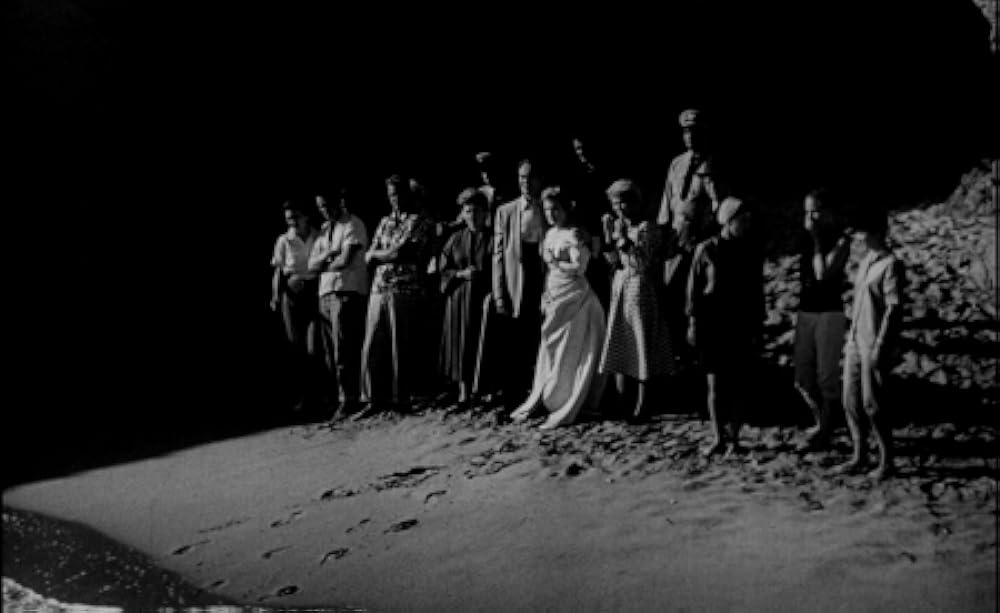 空飛ぶ生首の画像