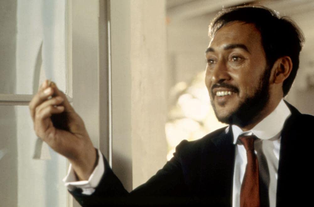 「インドへの道」ビクター・バナルジーの画像