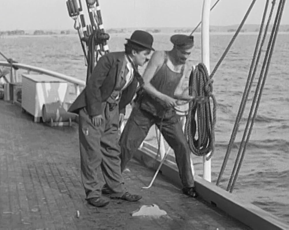 チャップリンの船乗り生活の画像