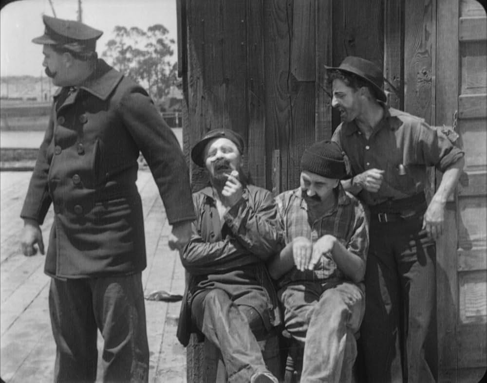 チャップリンの船乗り生活の画像