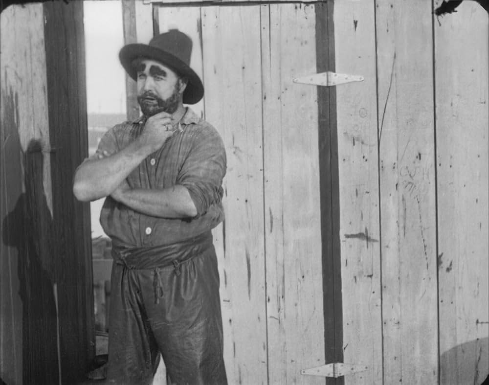 チャップリンの船乗り生活の画像