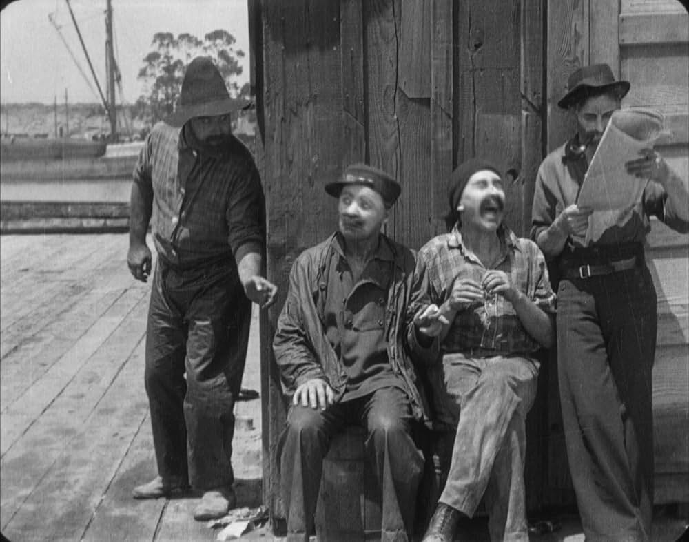 チャップリンの船乗り生活の画像