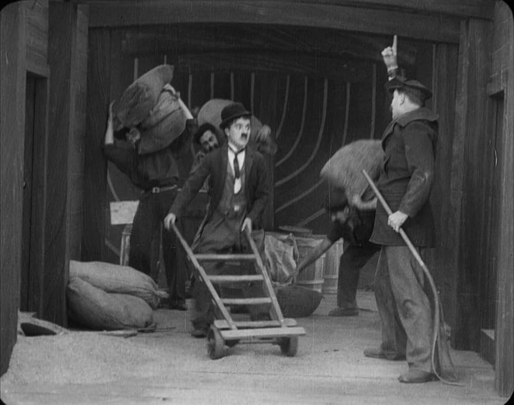 チャップリンの船乗り生活の画像