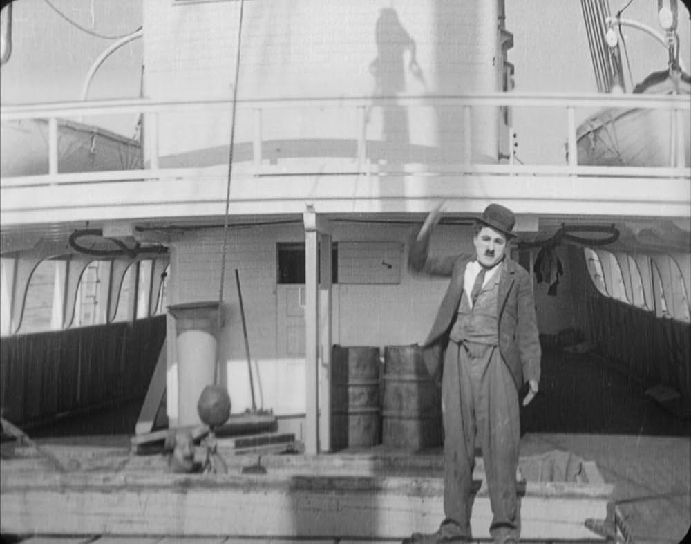 チャップリンの船乗り生活の画像