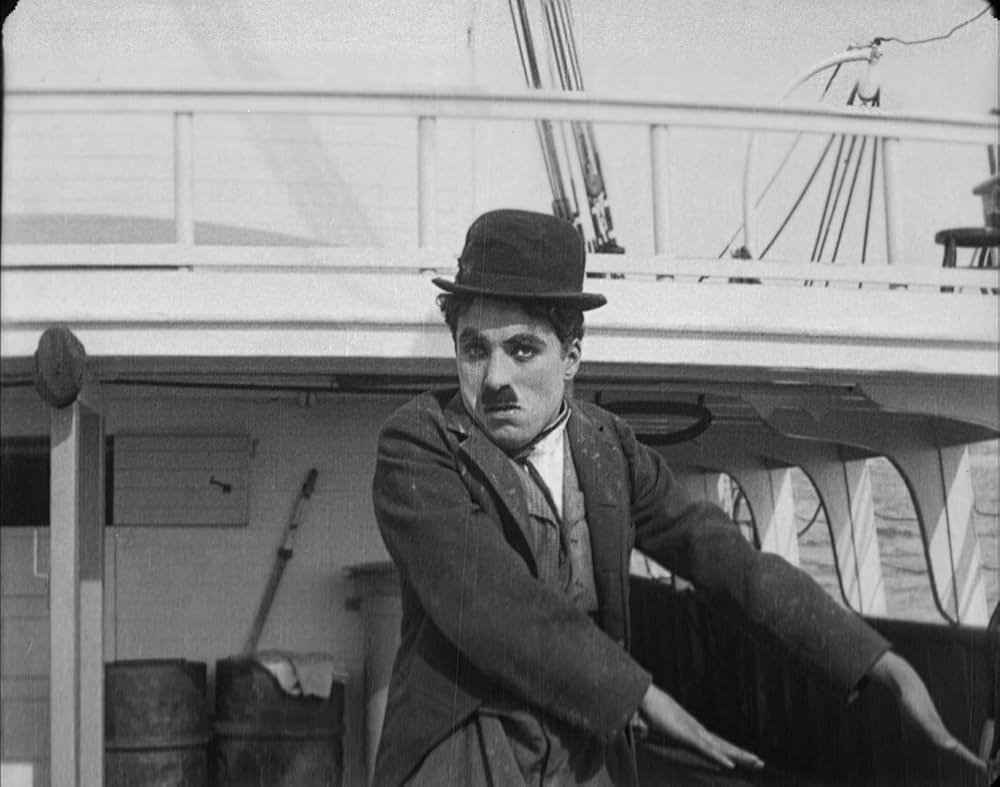 チャップリンの船乗り生活の画像