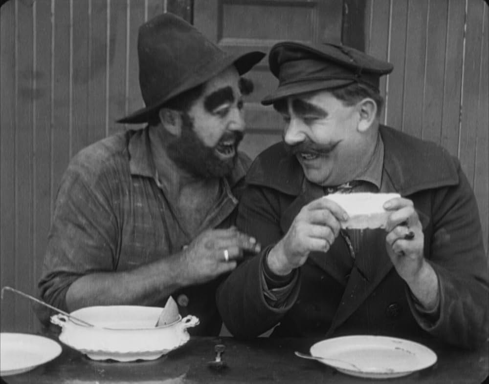 チャップリンの船乗り生活の画像