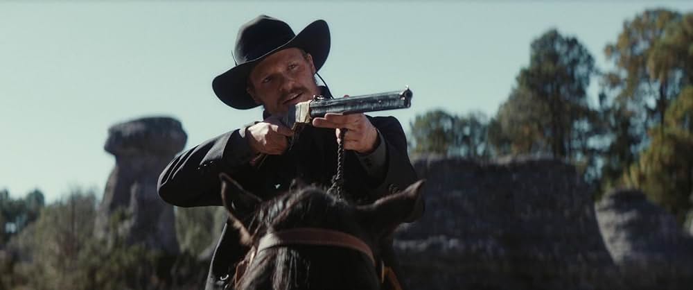 The Dead Don't Hurt（原題）の画像