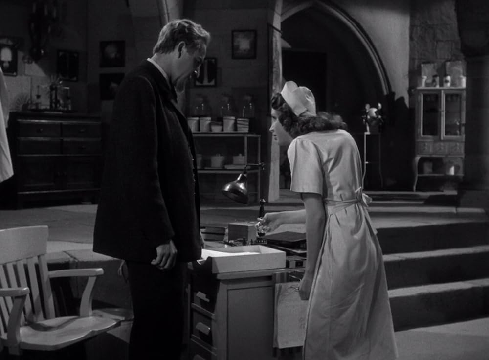 ドラキュラとせむし女の画像