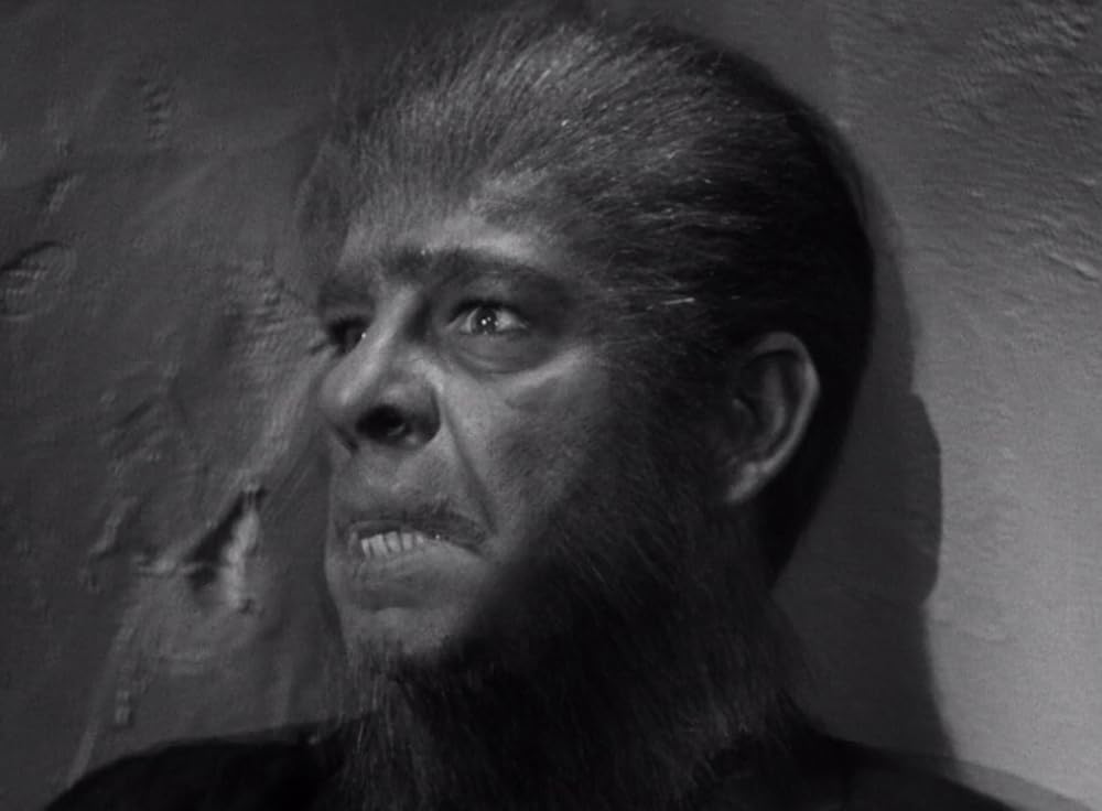 ドラキュラとせむし女の画像