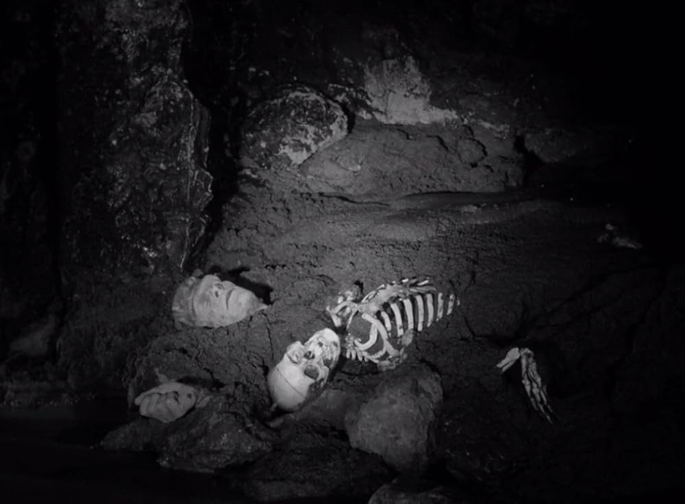 ドラキュラとせむし女の画像