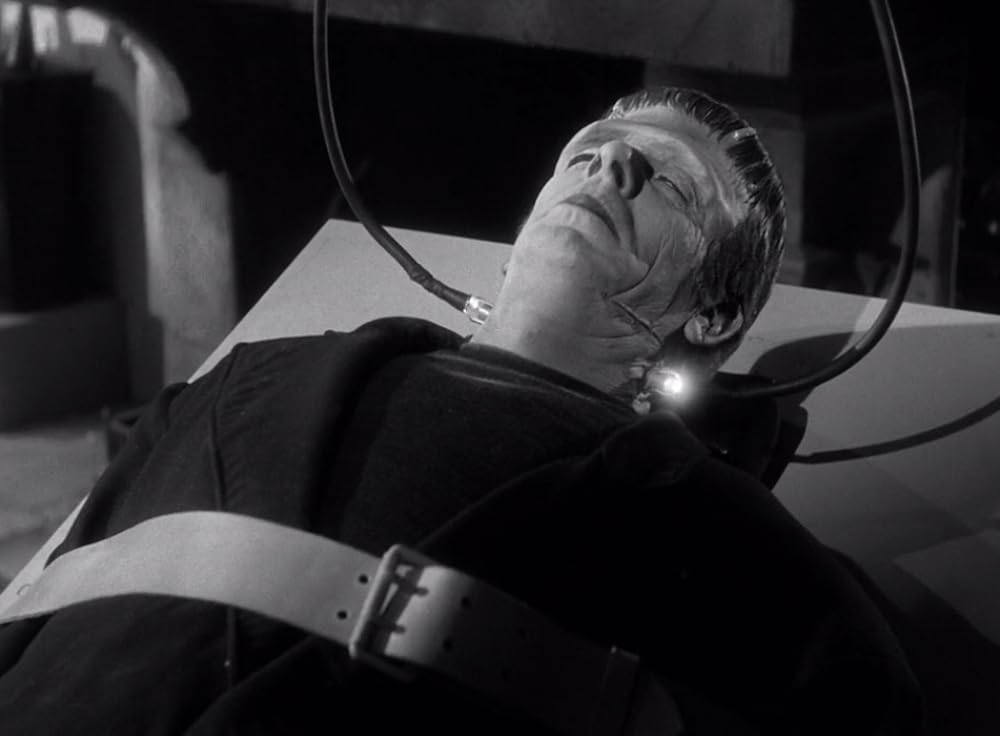 ドラキュラとせむし女の画像