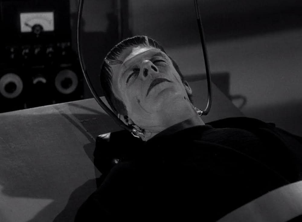 ドラキュラとせむし女の画像